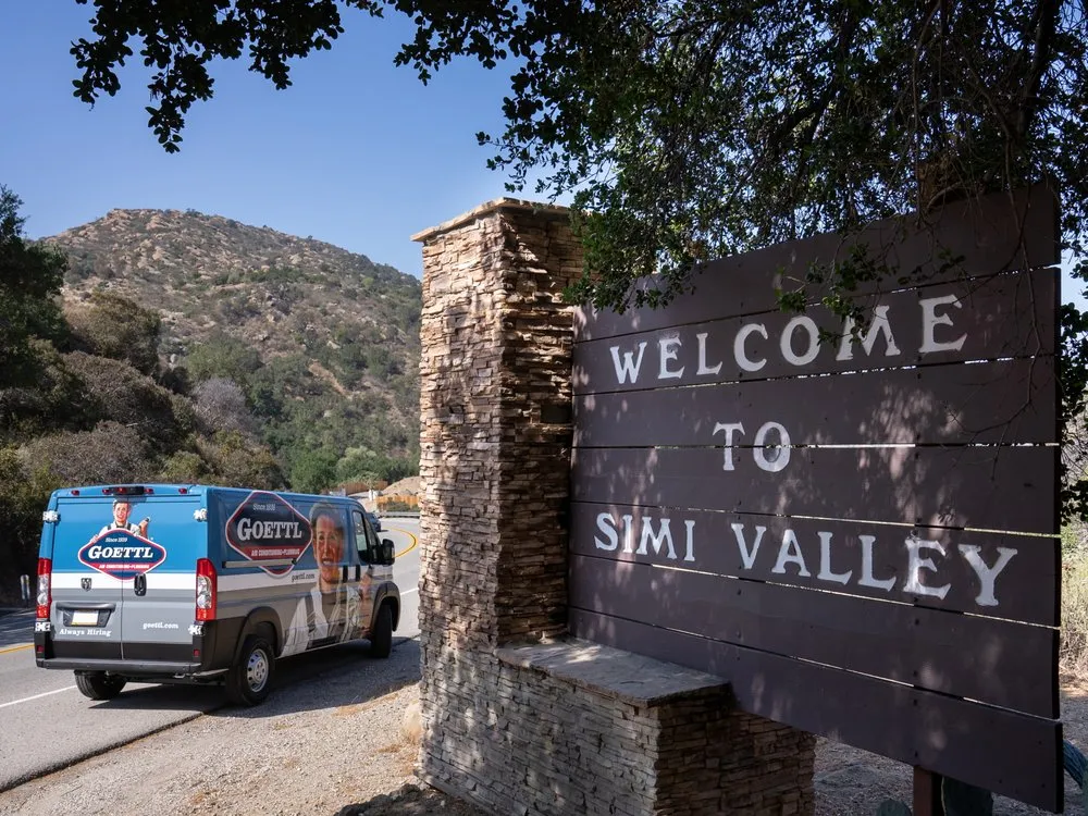 Slide of Dutton Plumbing Simi Valley, CA