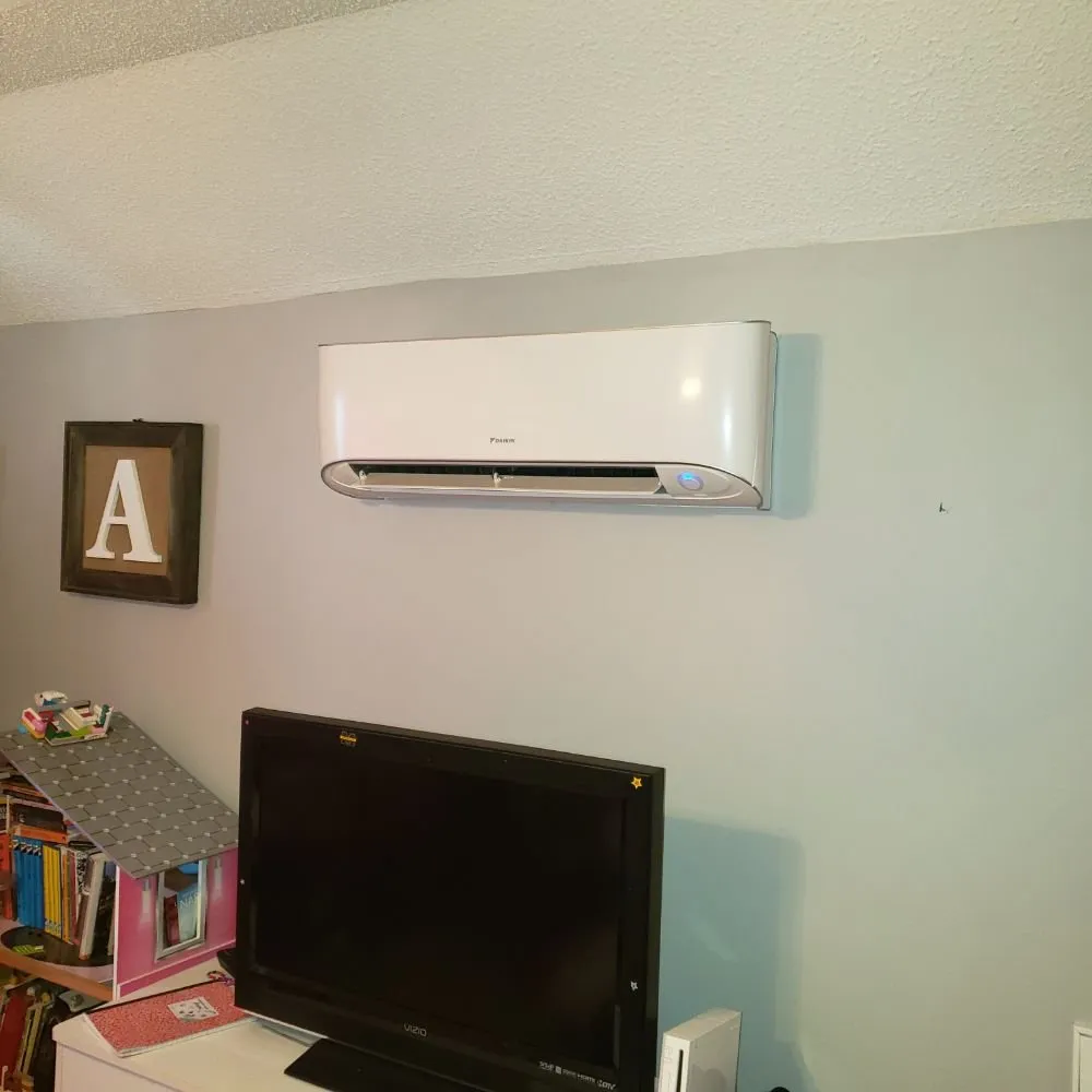 Slide of DW Air Specialists