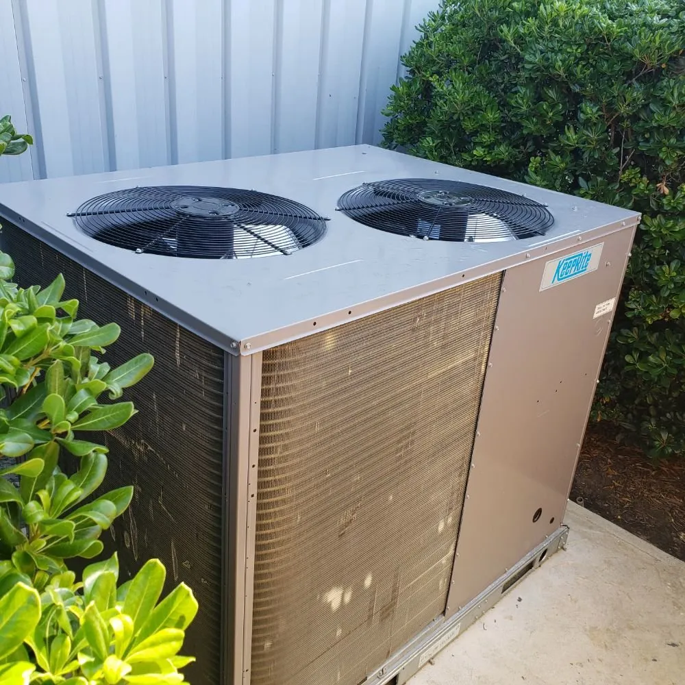 Slide of DW Air Specialists