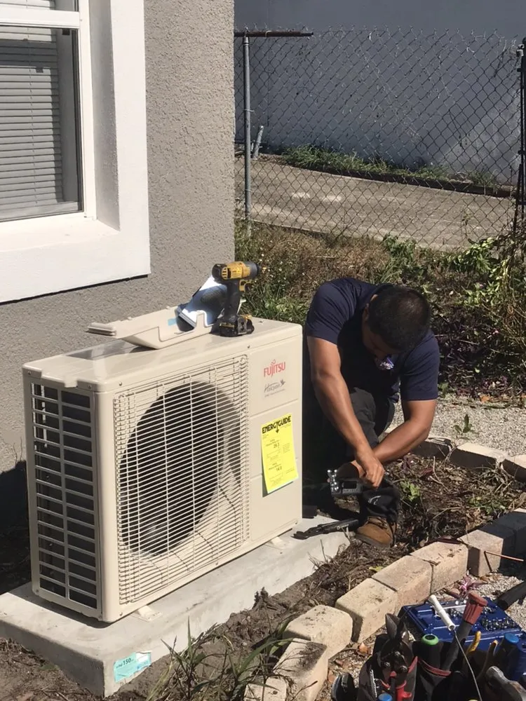 Slide of Dynamic Heating & Air