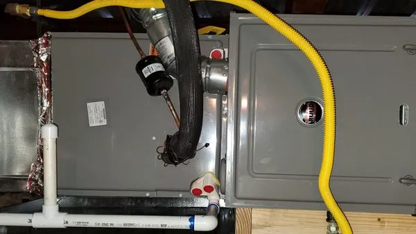 Dynamic Heating and Cooling Logo