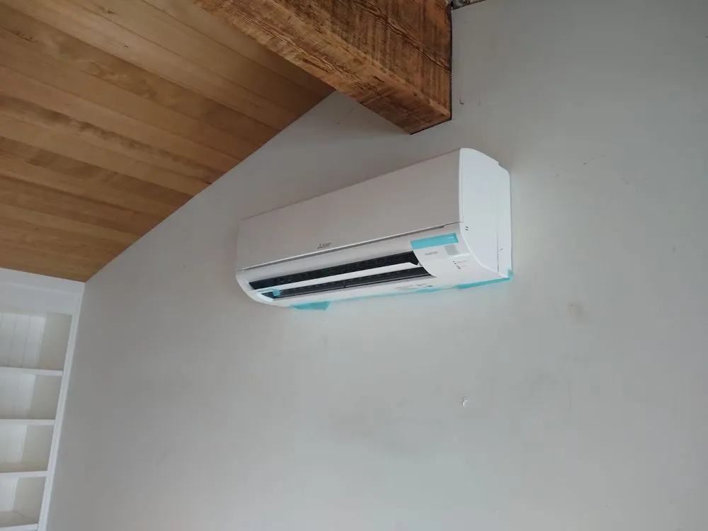 Slide of Dynamic Utility Services