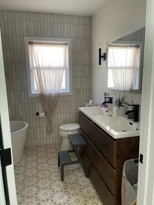 Dynamo Multi Services Logo