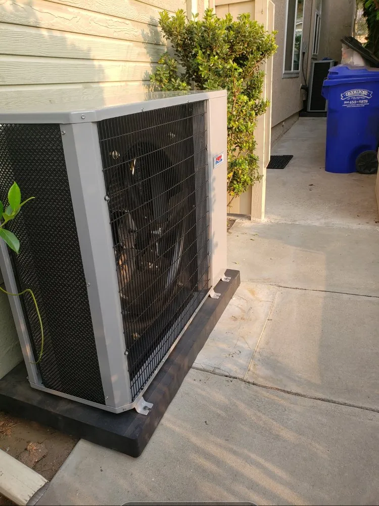 Slide of D'ZUL Heating & Air Conditioning