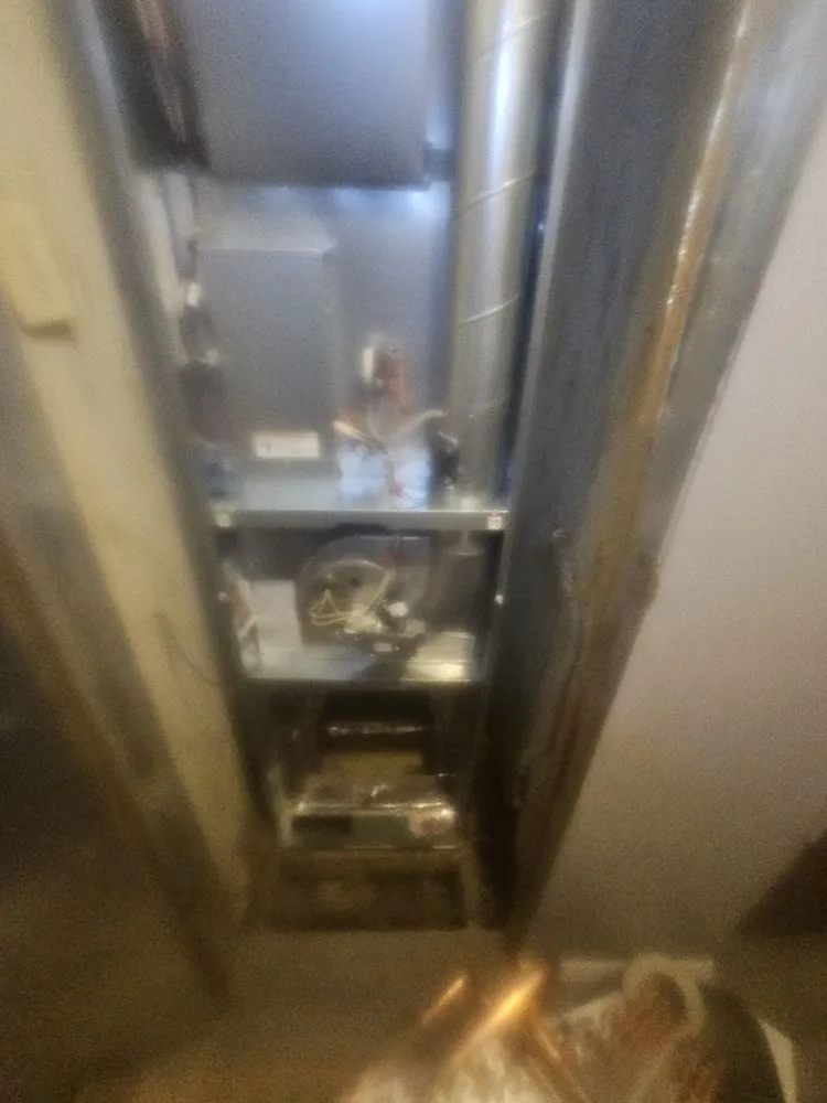 Slide of E & Sons Heating & Cooling