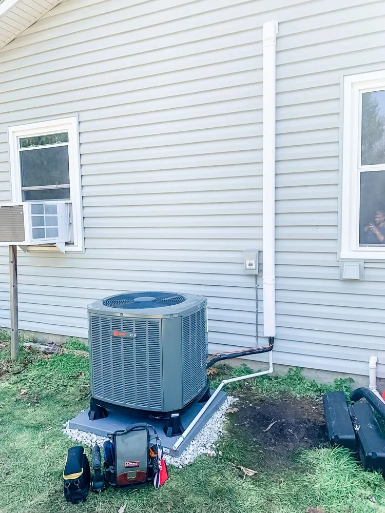 Slide of E&A Mechanical