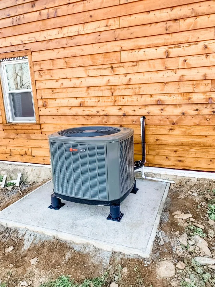 Slide of E&A Mechanical