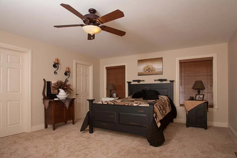 Slide of Earl Weaver Contractors