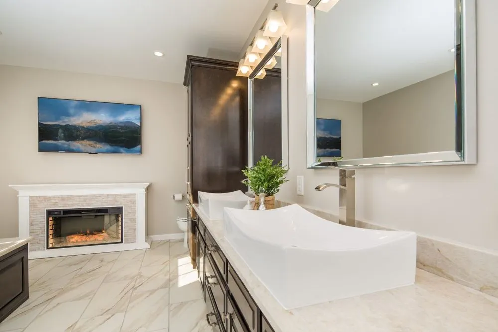 Slide of Earl Weaver Contractors