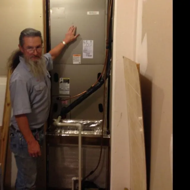 Slide of Earl's Heating and Air Conditioning