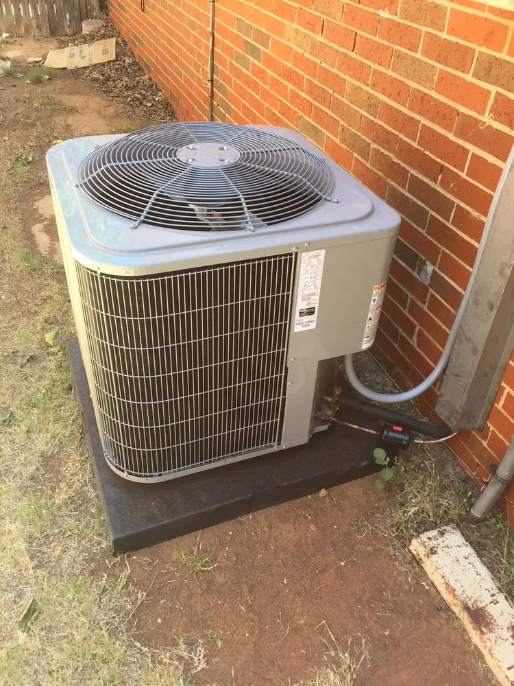 Slide of Earl's Plumbing & Air