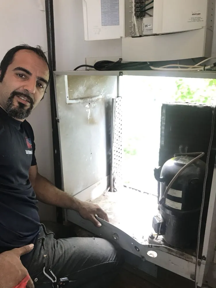 Slide of Eastern Tech