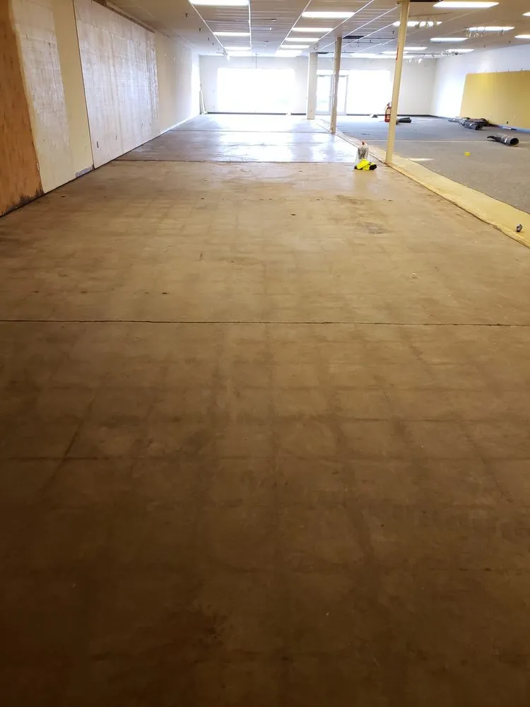 Slide of Ecco Midwest