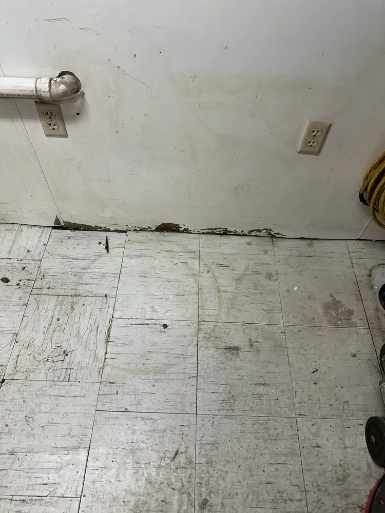 Slide of Echo Facility Solutions