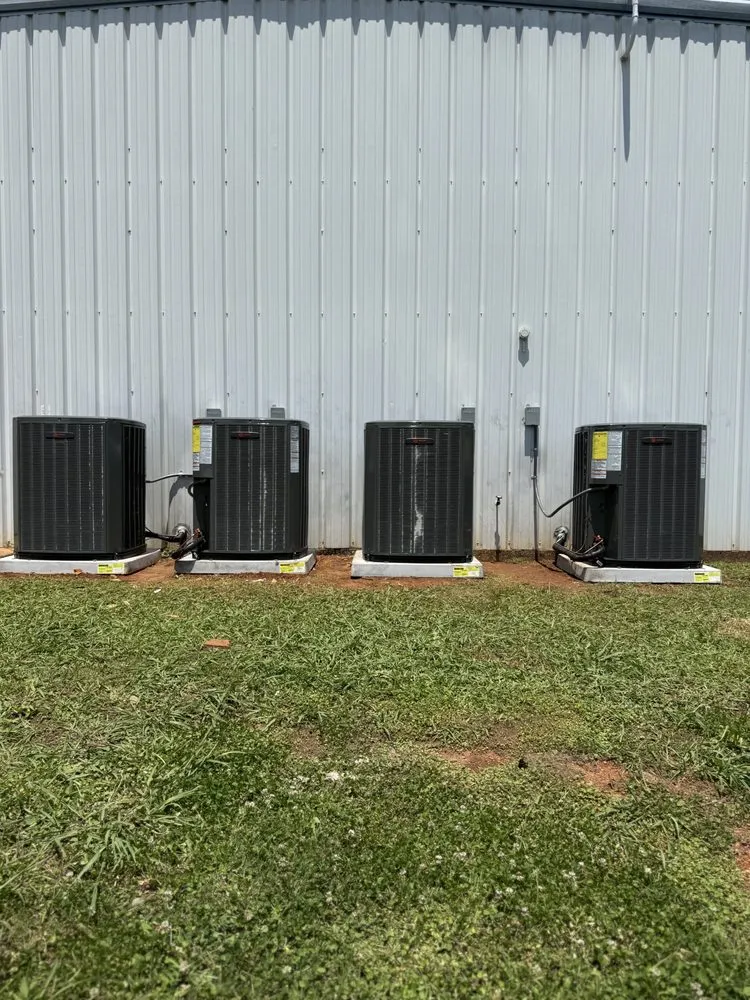 Slide of Eckcess Air