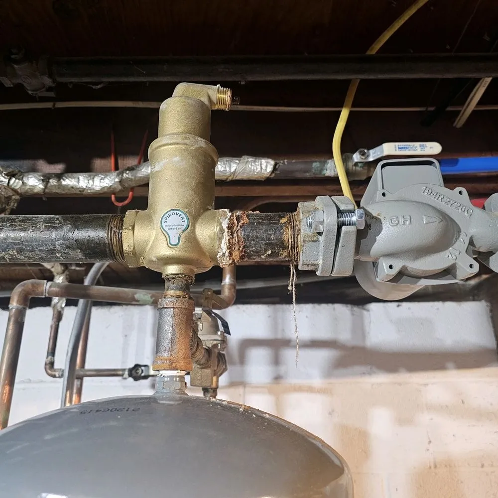 Slide of Eddie L’s