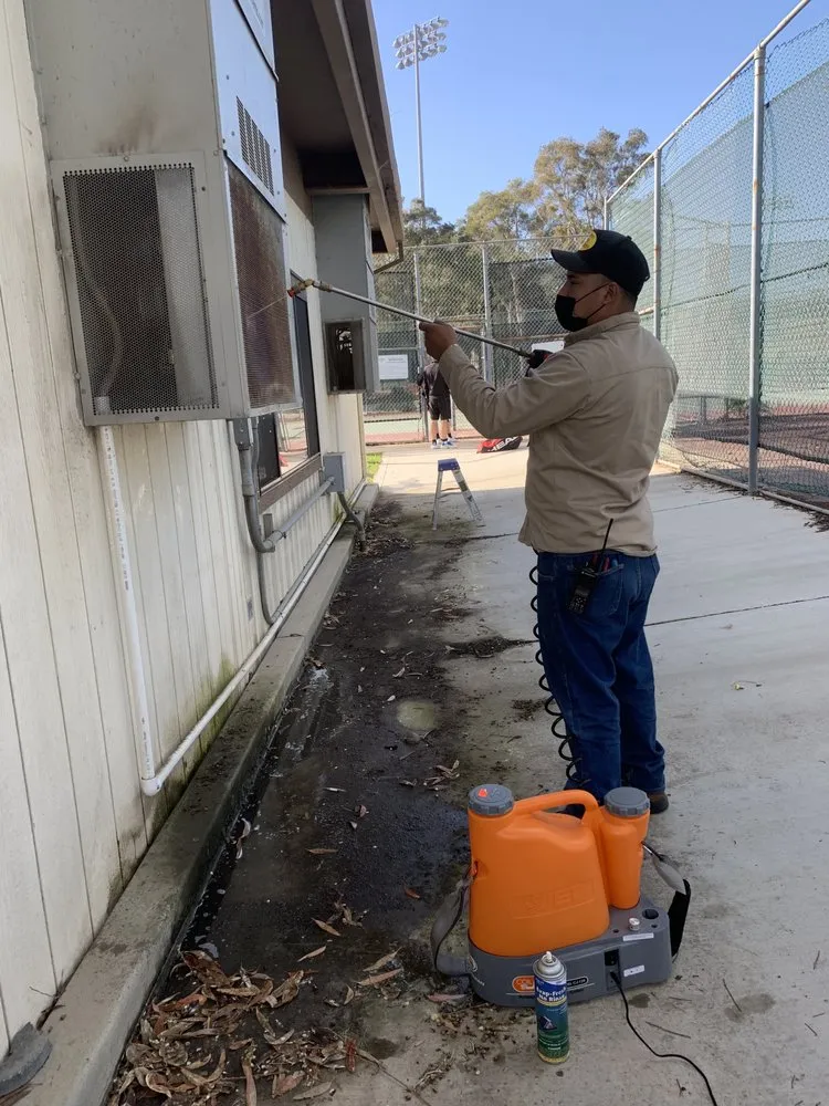 Slide of Edgars Service & Repair