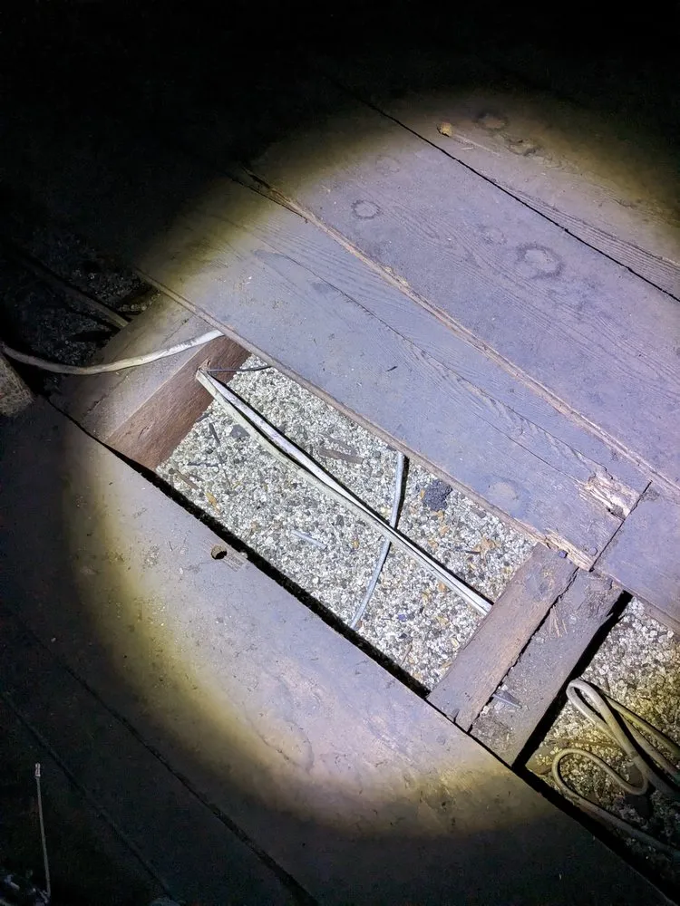 Slide of Edison Energy Consultants