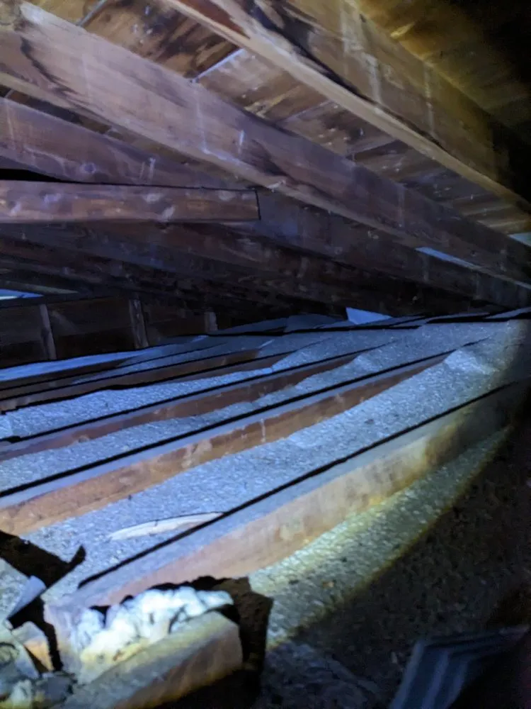 Slide of Edison Energy Consultants