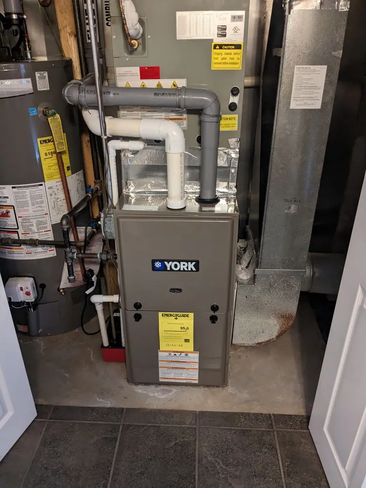 Slide of Edison Energy Consultants