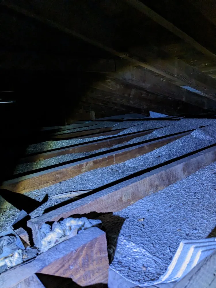 Slide of Edison Energy Consultants