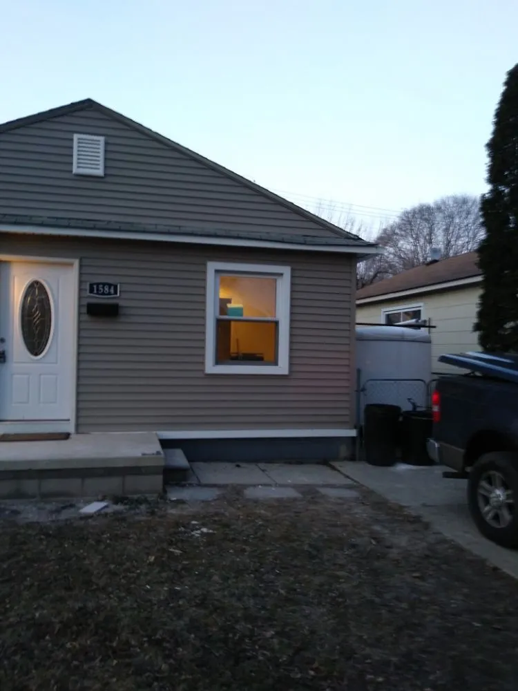 Slide of Ed's Handyman Services