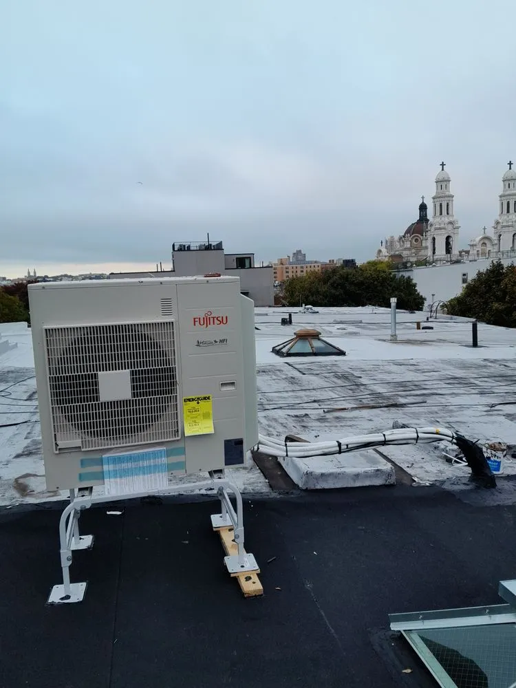 Slide of EEE HVAC SERVICES