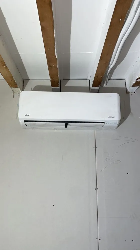 Slide of EEE HVAC SERVICES