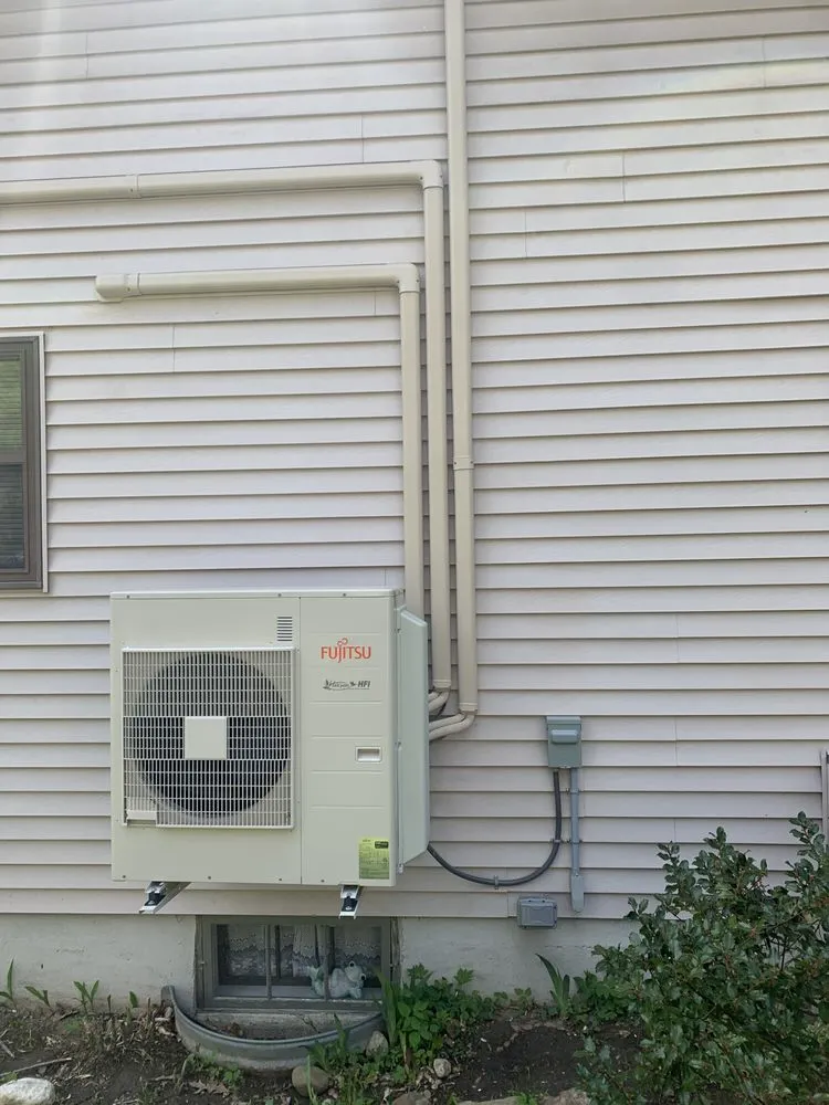 Slide of Efficient Heat-Pumps of Maine