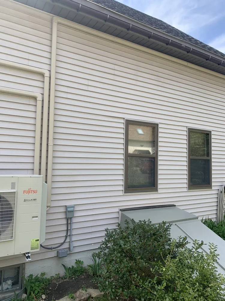 Slide of Efficient Heat-Pumps of Maine