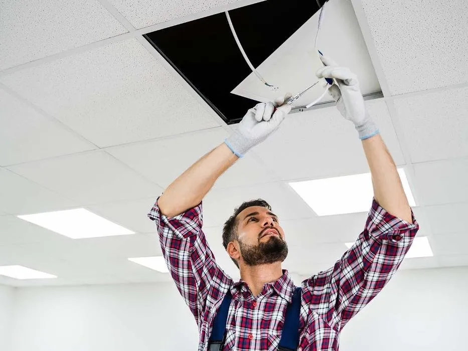 Slide of Efficient Power & Light