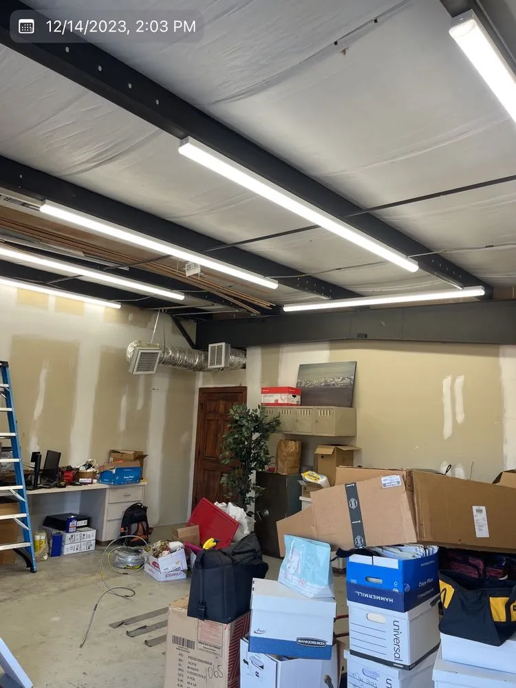 Slide of Efficient Power & Light