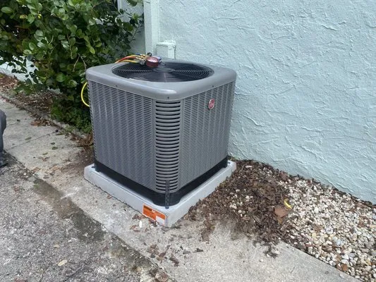 EH Air Conditioning & Heating Logo