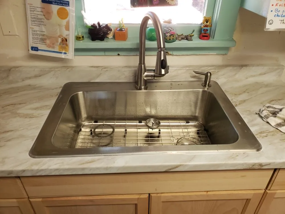 Slide of E&I Mechanical