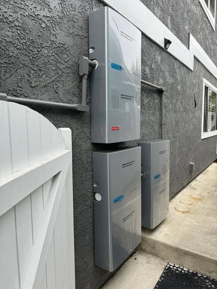 Slide of EL-FI Homes