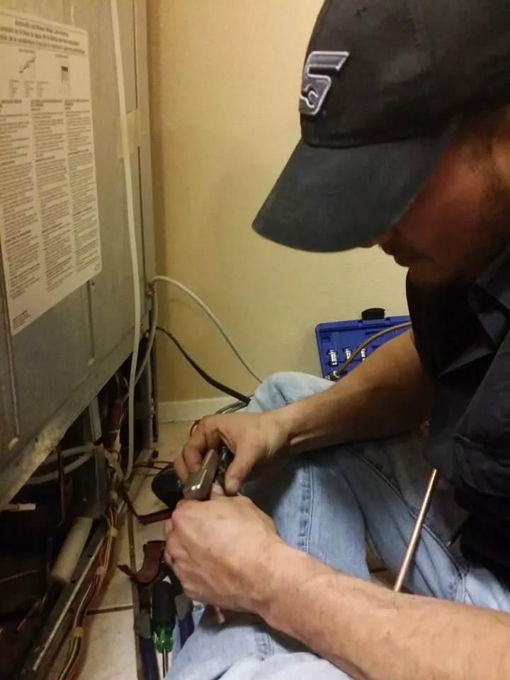 Slide of El Paso Appliance