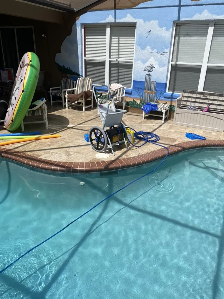 Slide of Elismulti Service