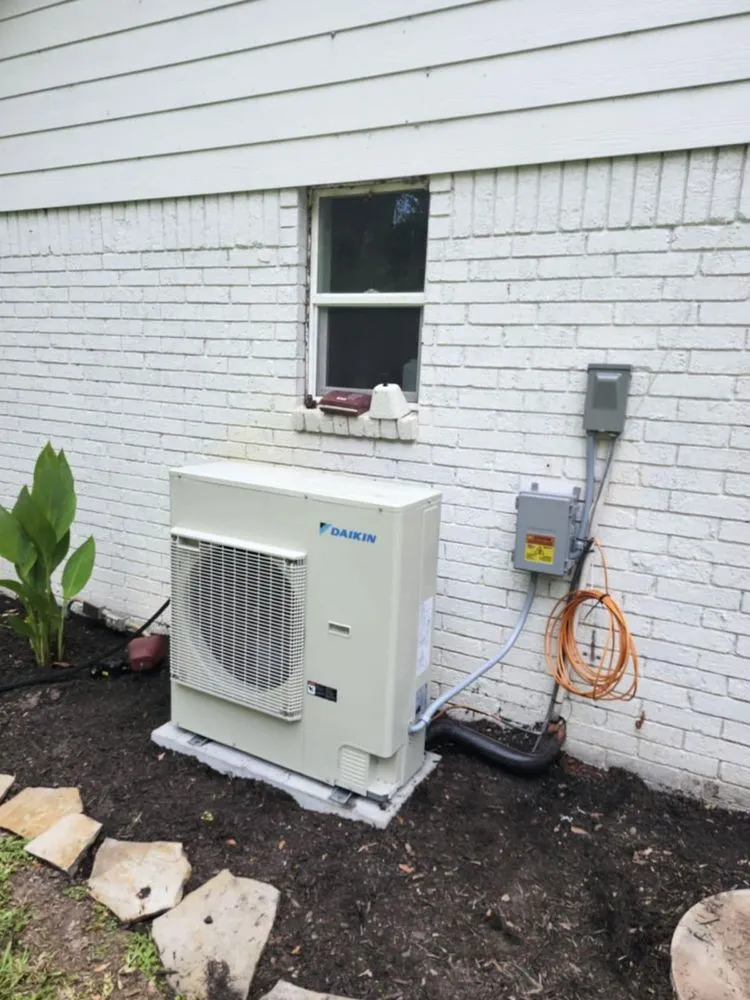 Slide of Elite Air Experts