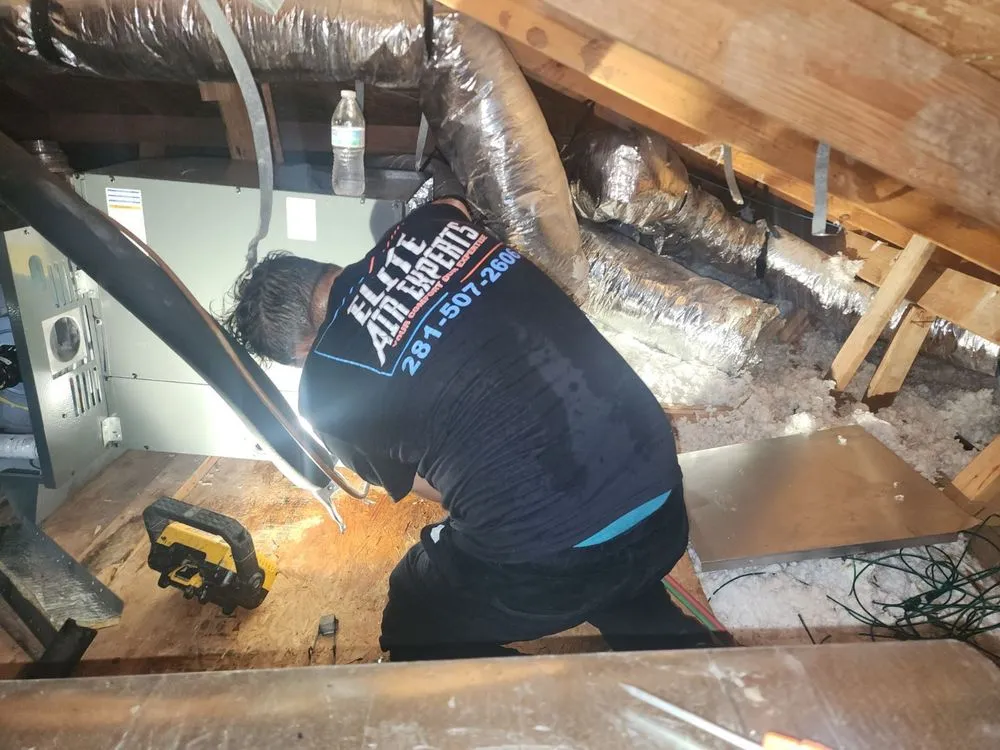 Slide of Elite Air Experts