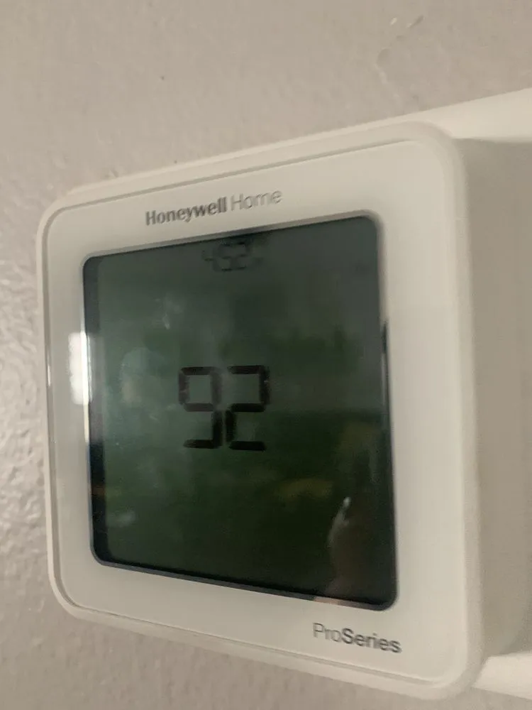 Slide of Elite Heating & Air