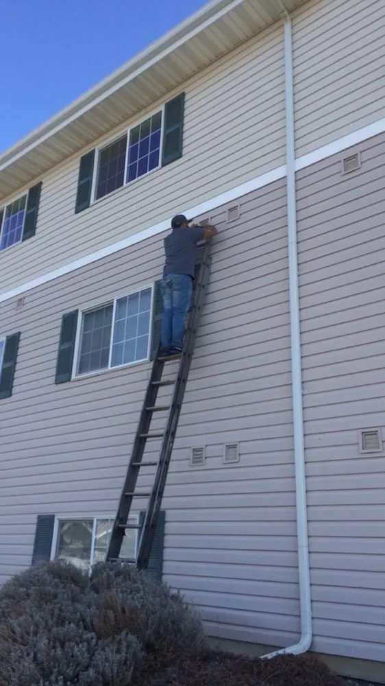 Slide of Elite Power-Vac