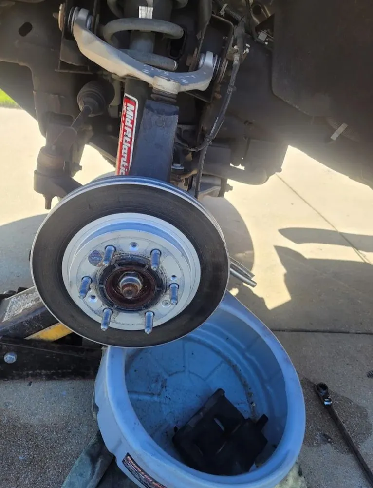 Slide of Elite Precision Mobile Mechanics