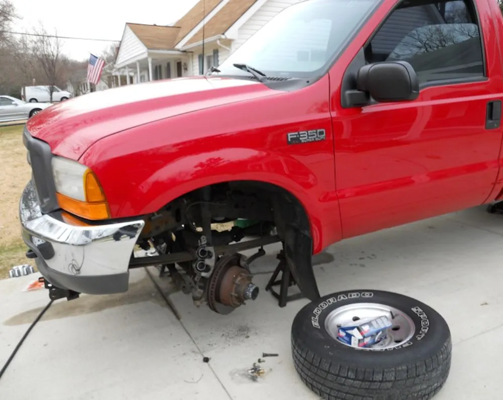 Slide of Elite Precision Mobile Mechanics