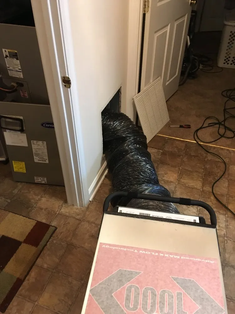 Slide of Elliot's Air Care