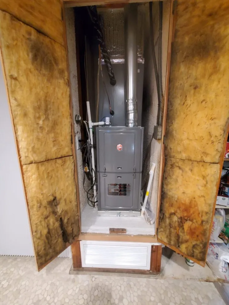 Slide of Elvira Ocean Air