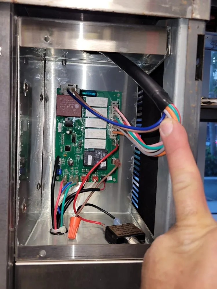 Slide of Emerald Ostel Mechanical