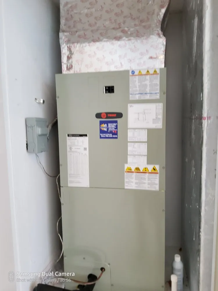 Slide of Emerald Ostel Mechanical