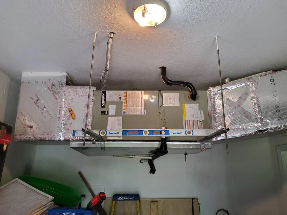 Slide of Emerald Ostel Mechanical