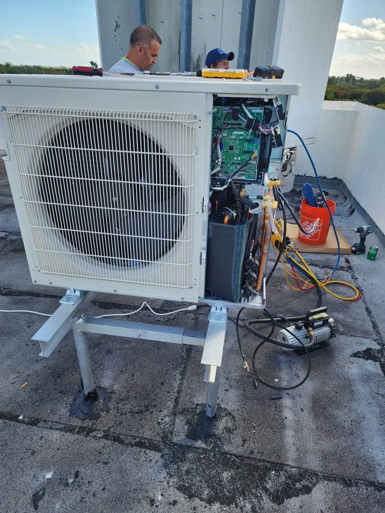 Slide of Emerald Ostel Mechanical