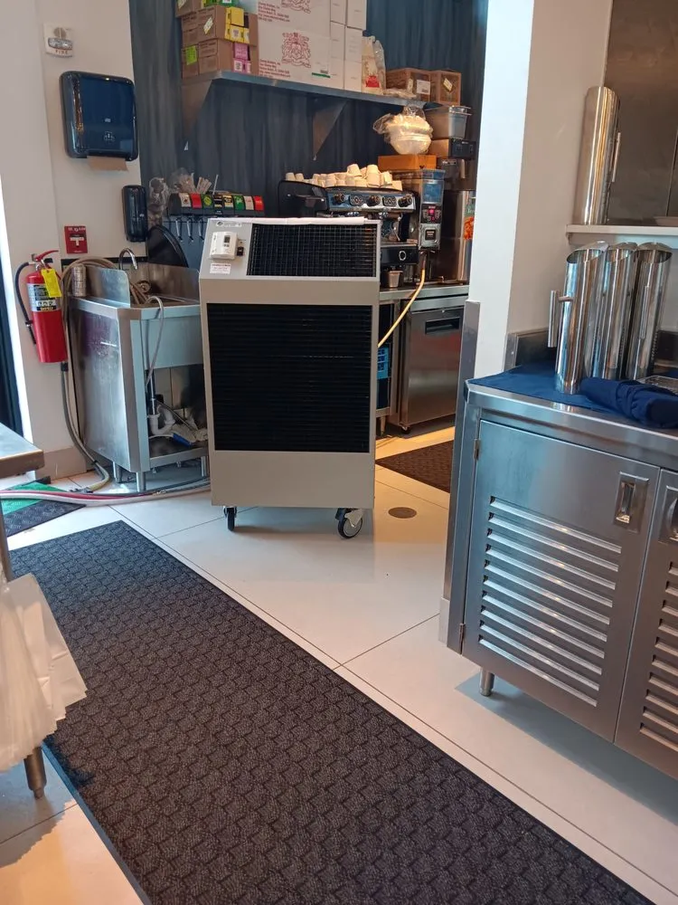 Slide of Emergency AC Rentals